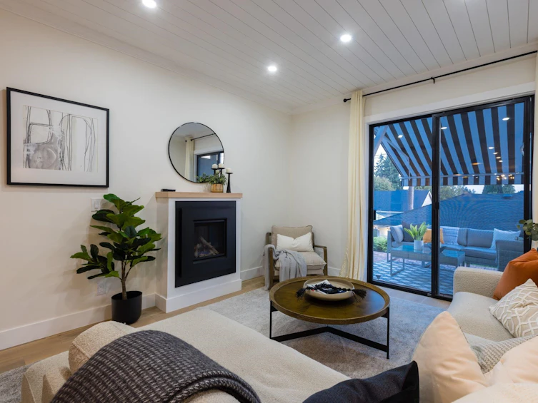 339 East 5th Street, North Vancouver, BC, V7L 1M1 - 8