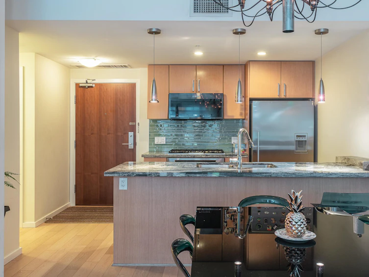 705-89 West 2nd Avenue, Vancouver, BC, V5Y 0G9 - 4