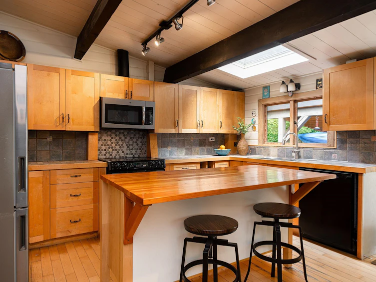 1570 Whitesails Drive, Bowen Island, BC, V0N 1G2 - 9