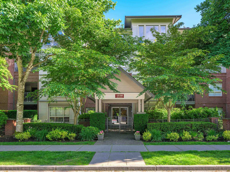 203 - 15188 22nd Avenue, Surrey BC V4A 9T4