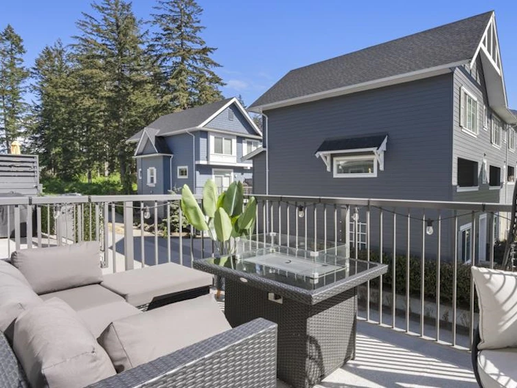 75-16678 25, Surrey, BC, V3Z 0Z2 - 23