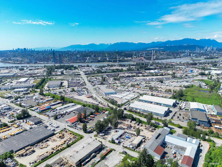 10212 123a Street, Surrey, BC, V3V 7T8 - 2