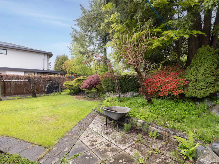 958 Montroyal Boulevard, North Vancouver, BC, V7R 2H1 - 5