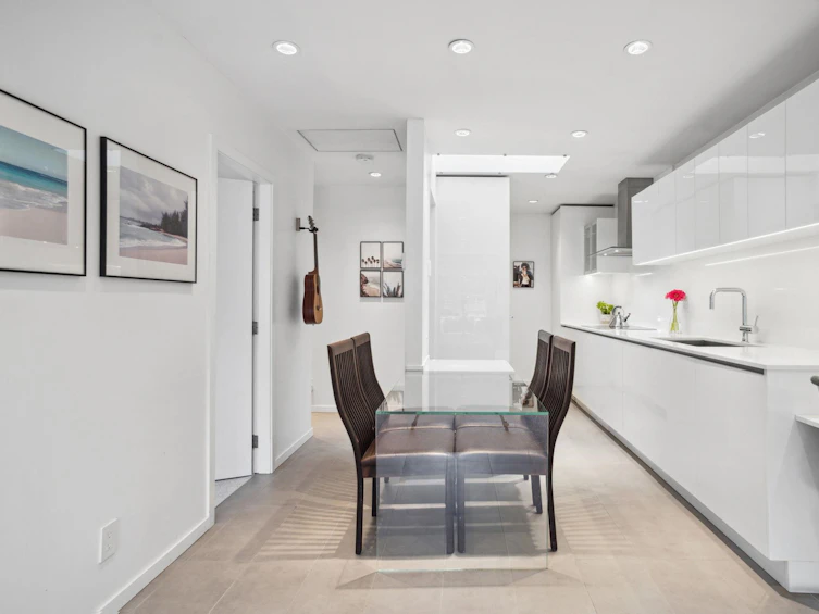 4928 The Dale Dale, West Vancouver, BC, V7W 1K3 - 3