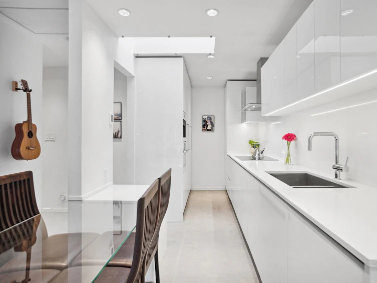 4928 The Dale Dale, West Vancouver, BC, V7W 1K3 - 4