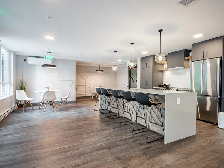 321-8117 200a, Langley, BC, V2Y 1Y4 - 17