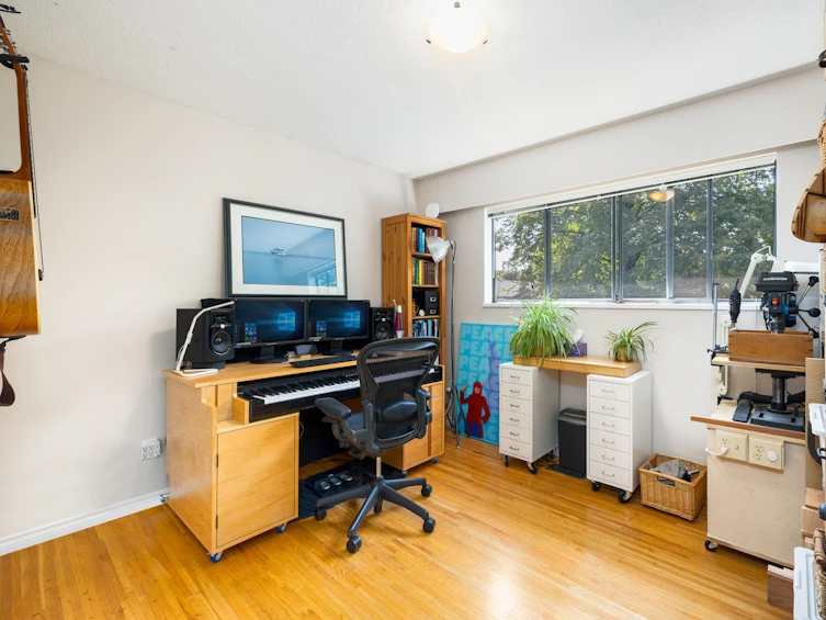 1895 East 36th Avenue, Vancouver, BC, V5P 1C7 - 18