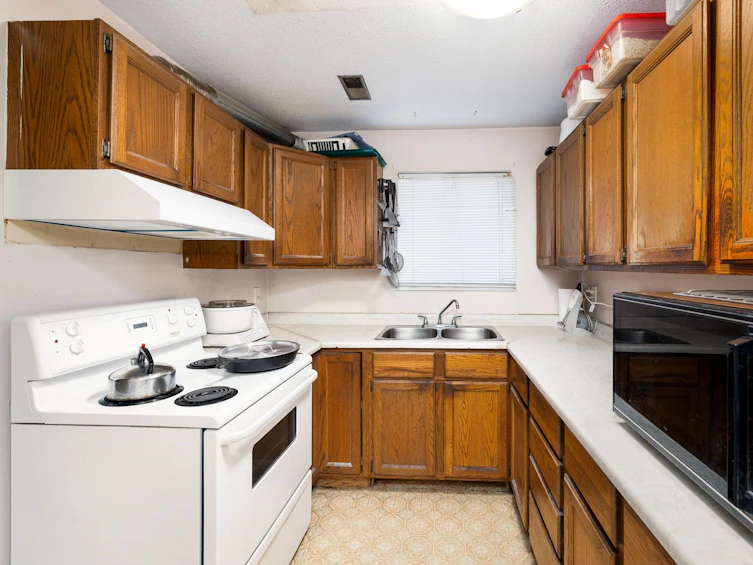 1895 East 36th Avenue, Vancouver, BC, V5P 1C7 - 23