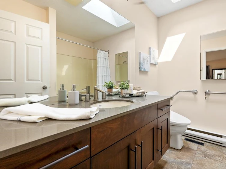 5-2345 Cranley, Surrey, BC, V4A 9G5 - 23
