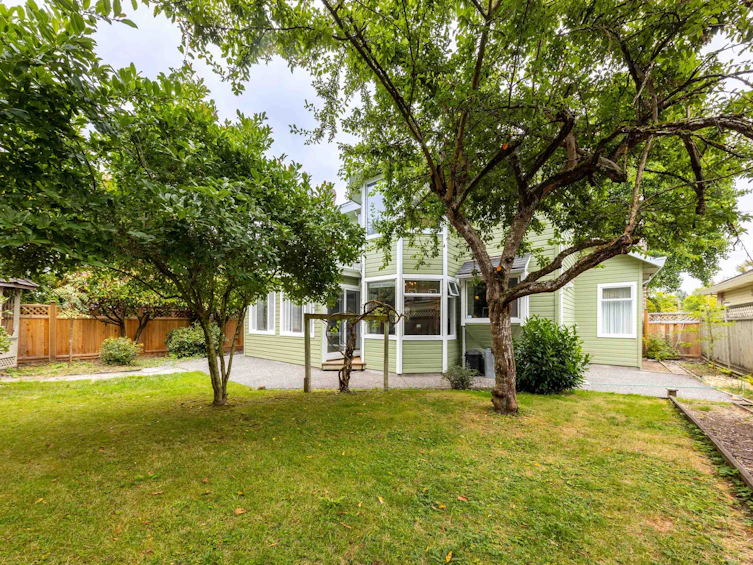 2219 148a Street, Surrey, BC, V4A 9J2 - 35