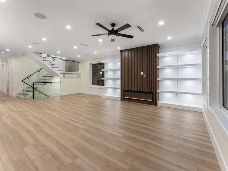 14145 60a Avenue, Surrey, BC, V3X 1C3 - 14