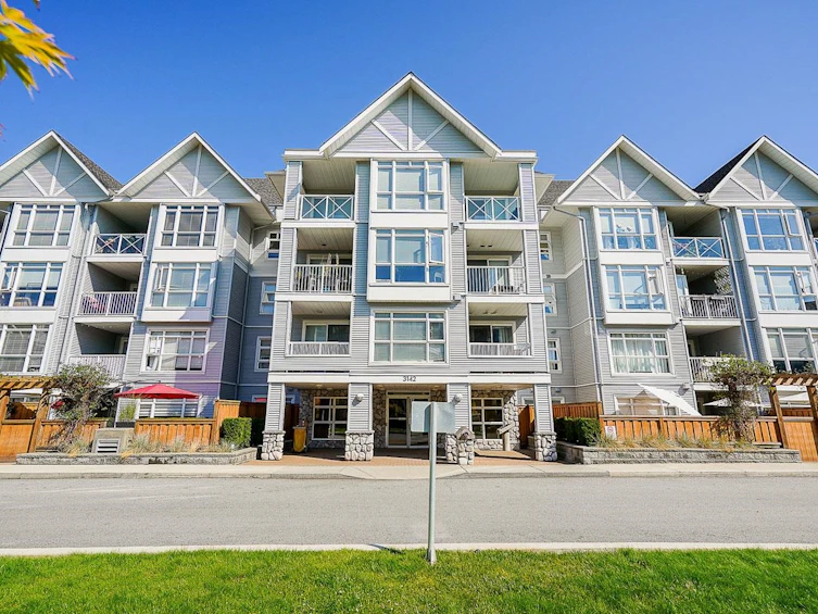 404-3142 St Johns Street, Port Moody, BC, V3H 5E5 - 2