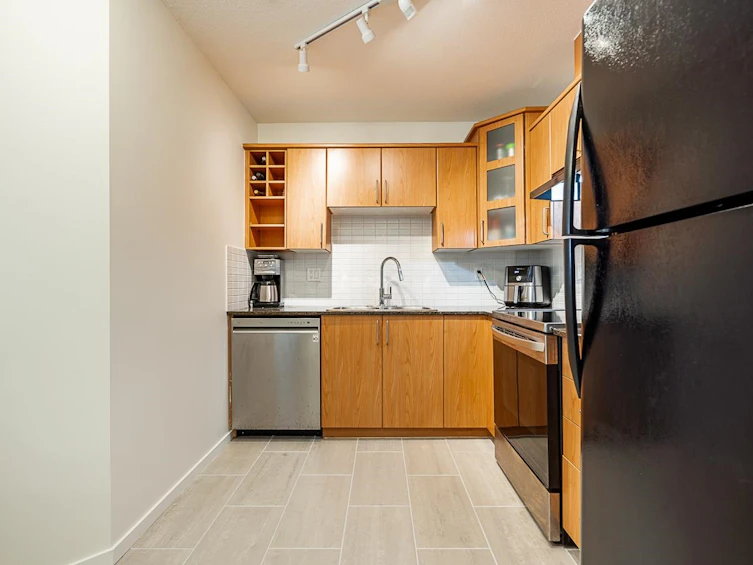 404-3142 St Johns Street, Port Moody, BC, V3H 5E5 - 9