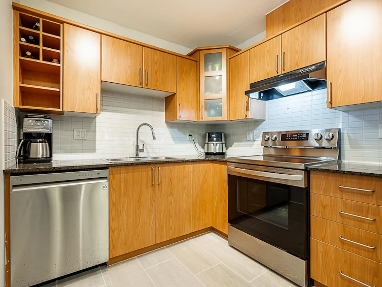 404-3142 St Johns Street, Port Moody, BC, V3H 5E5 - 10