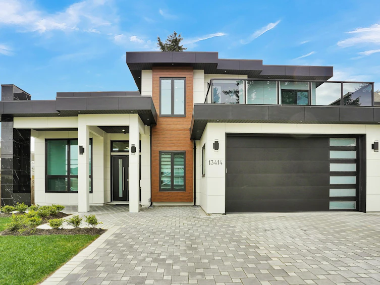13414 60 Avenue, Surrey, BC, V3X 2M3