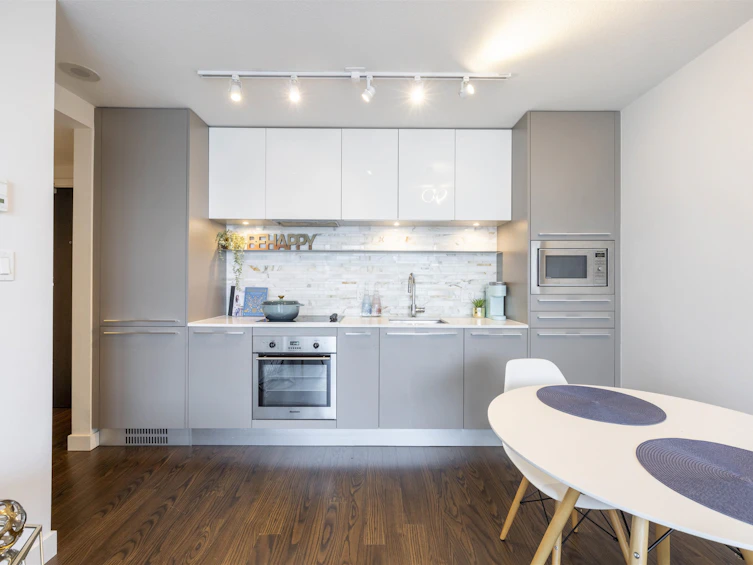 605-8031 Nunavut Lane, Vancouver, BC, V5X 0C9 - 8