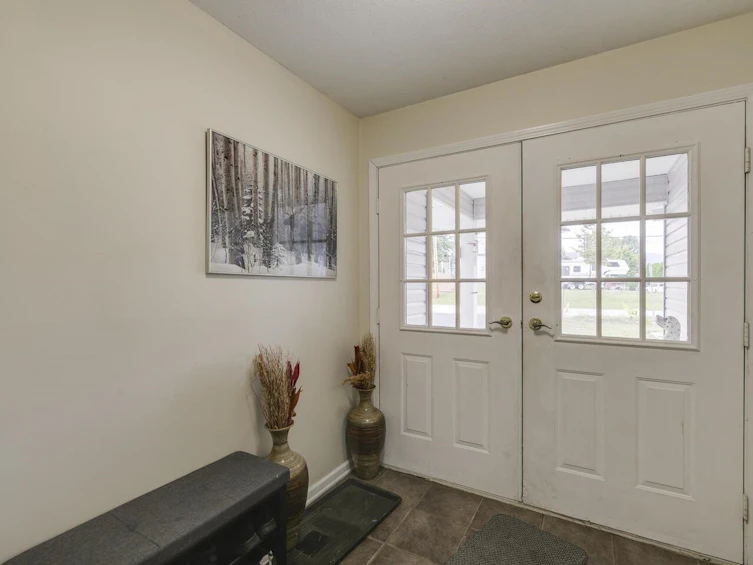 35684 Moore Avenue, Mission, BC, V2V 7L6 - 3