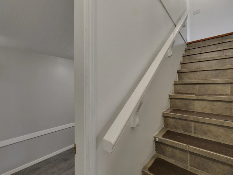 35684 Moore Avenue, Mission, BC, V2V 7L6 - 4
