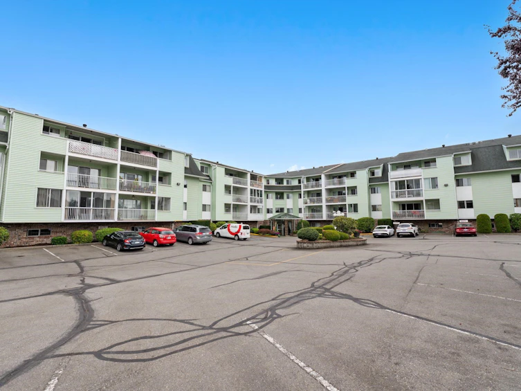 215-31850 Union Avenue, Abbotsford, BC, V2T 4V2 - 2