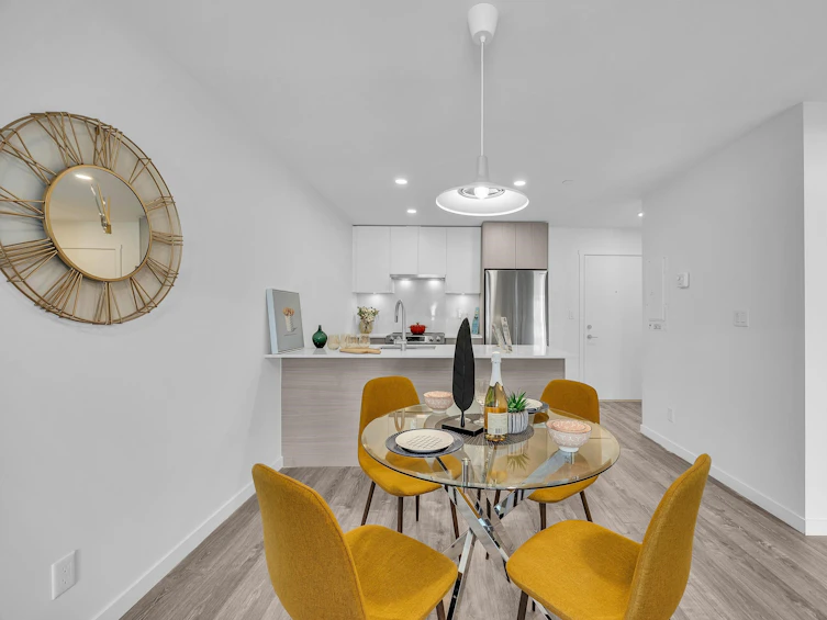 331-13968 Laurel, Surrey, BC, V3T 0S9 - 14