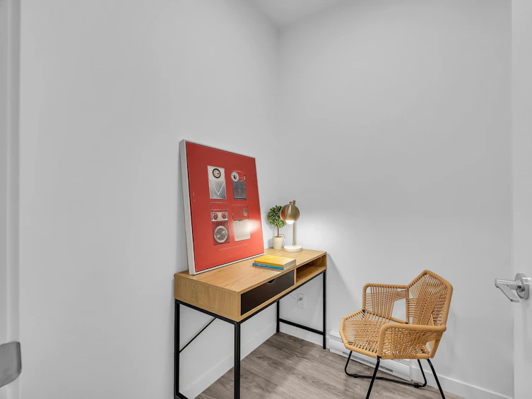 331-13968 Laurel, Surrey, BC, V3T 0S9 - 3