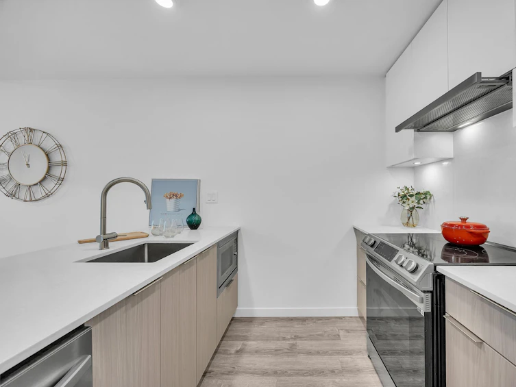 331-13968 Laurel, Surrey, BC, V3T 0S9 - 6