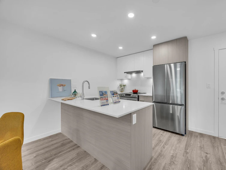 331-13968 Laurel, Surrey, BC, V3T 0S9 - 8
