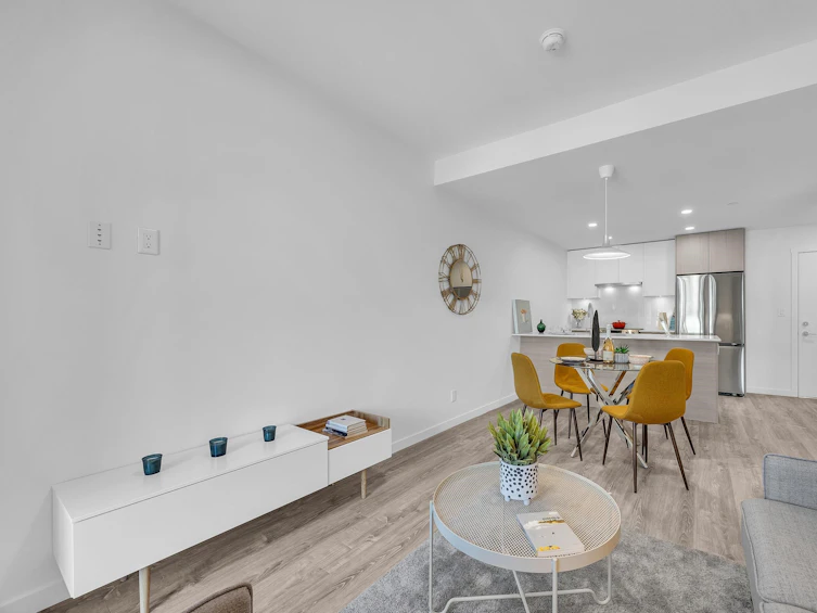 331-13968 Laurel, Surrey, BC, V3T 0S9 - 13