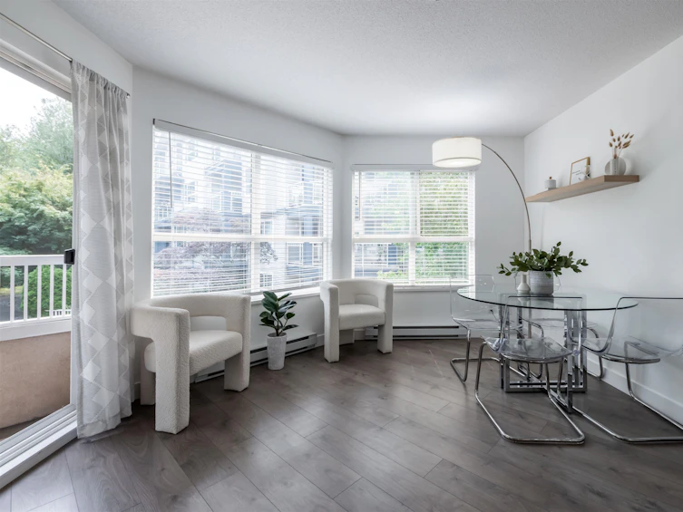 215-8139 121a, Surrey, BC, V3W 0Z2 - 7