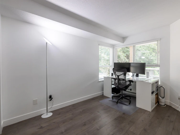 215-8139 121a, Surrey, BC, V3W 0Z2 - 19