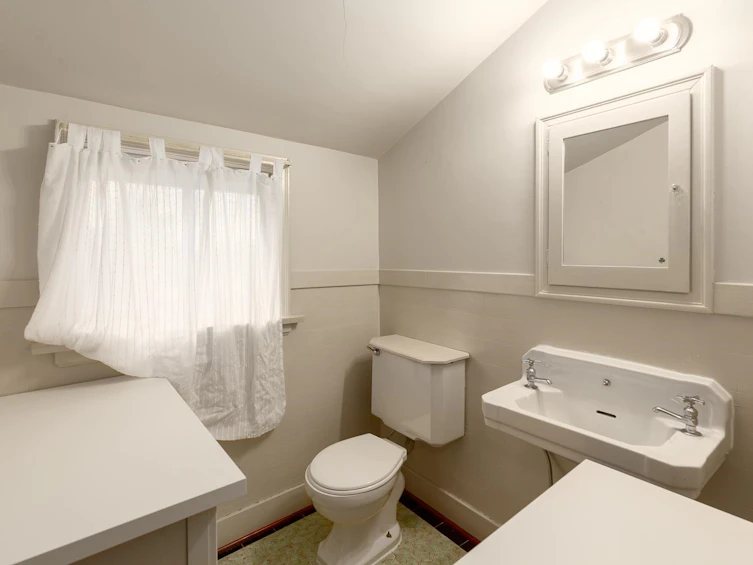 475 W 27th Avenue, Vancouver, BC, V5Y 2K4 - 24