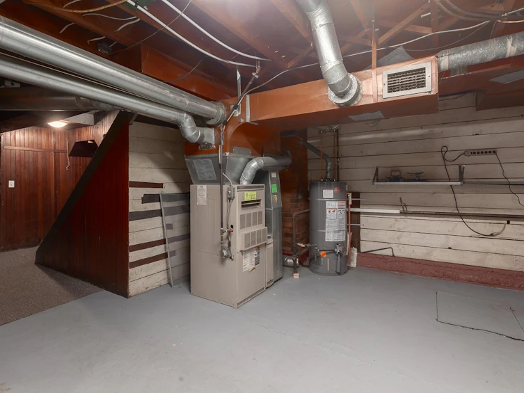 475 W 27th Avenue, Vancouver, BC, V5Y 2K4 - 30