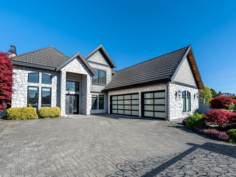 9760 Bates Road, Richmond, BC, V7A 1E4