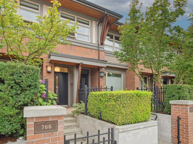 766 E 29th Avenue, Vancouver, BC, V5V 0B5 - 32