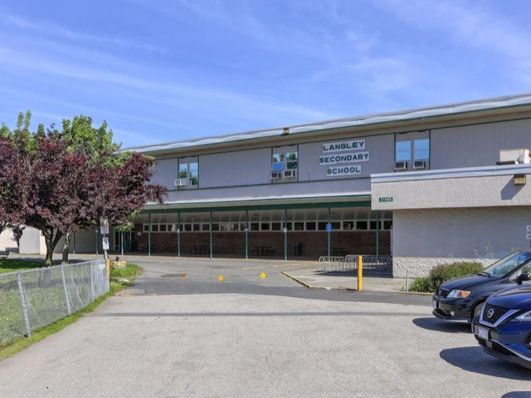 108-20976 56, Langley, BC, V3A 7Z2 - 39