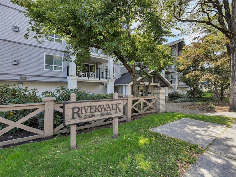 108-20976 56, Langley, BC, V3A 7Z2 - 30