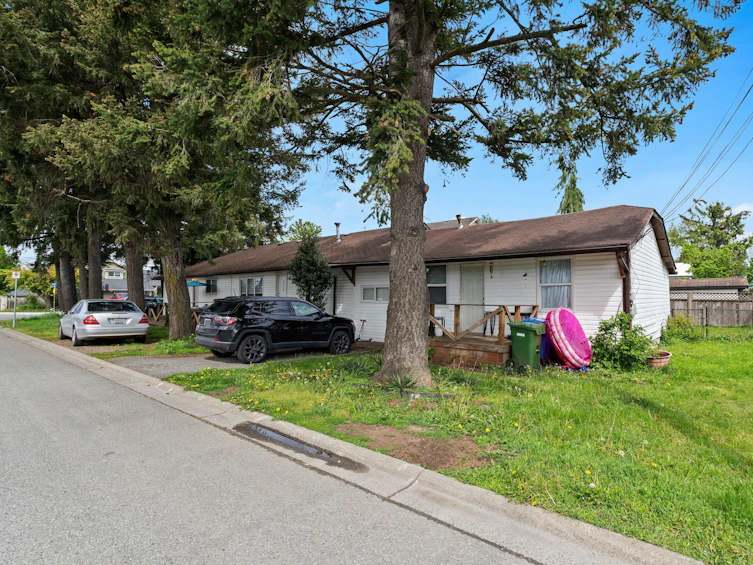 280 B Street, Abbotsford, BC, V2S 8B9
