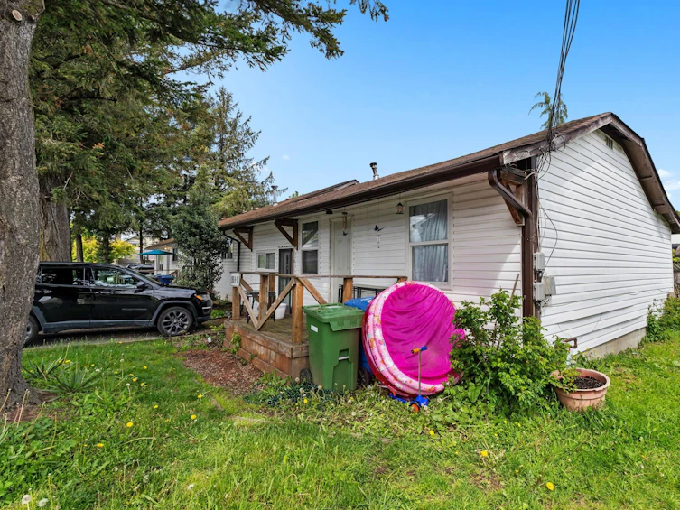 280 B Street, Abbotsford, BC, V2S 8B9 - 2