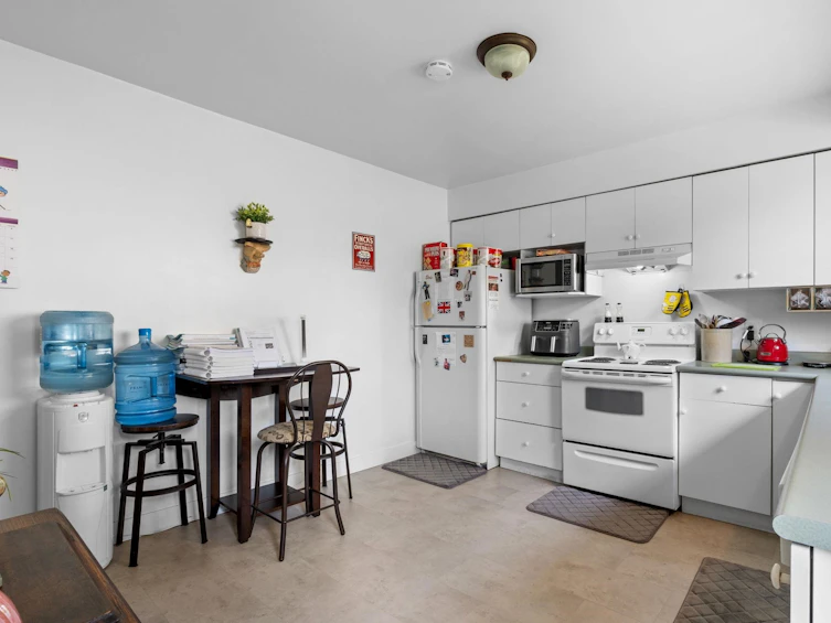280 B Street, Abbotsford, BC, V2S 8B9 - 10