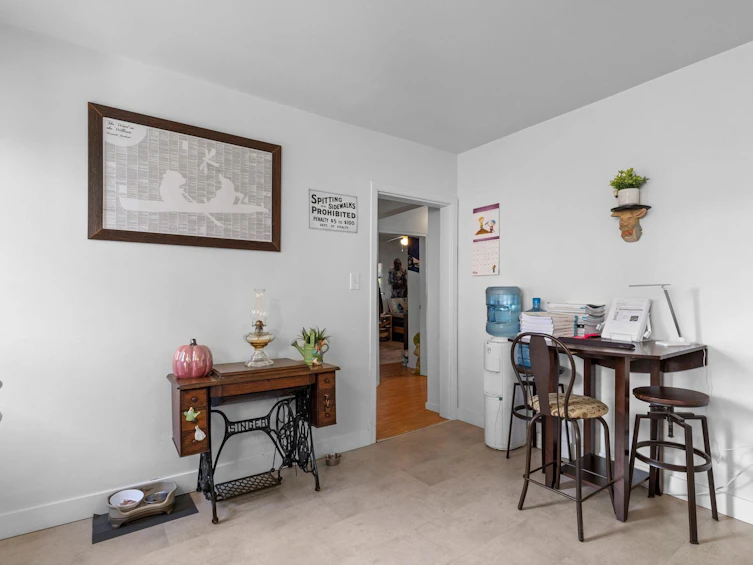 280 B Street, Abbotsford, BC, V2S 8B9 - 11