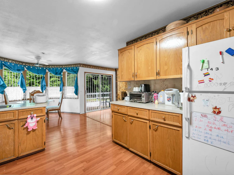 27841 Laurel Place, Maple Ridge, BC, V2W 1N4 - 11