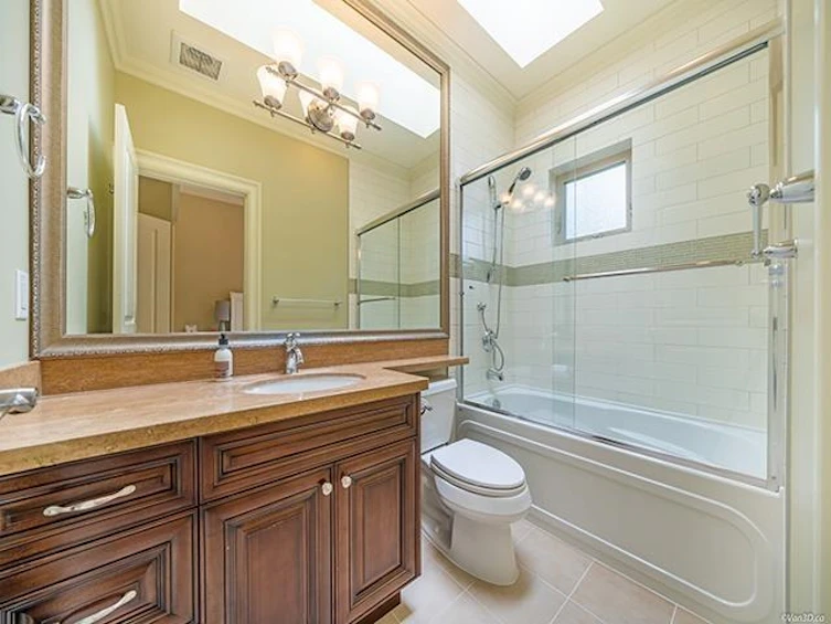 2135 W 37th Avenue, Vancouver, BC, V6M 1N9 - 17