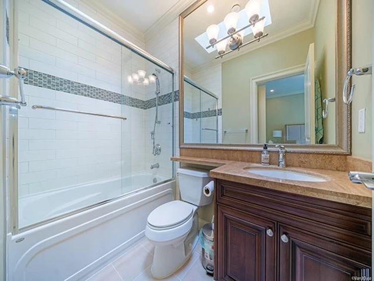 2135 W 37th Avenue, Vancouver, BC, V6M 1N9 - 19