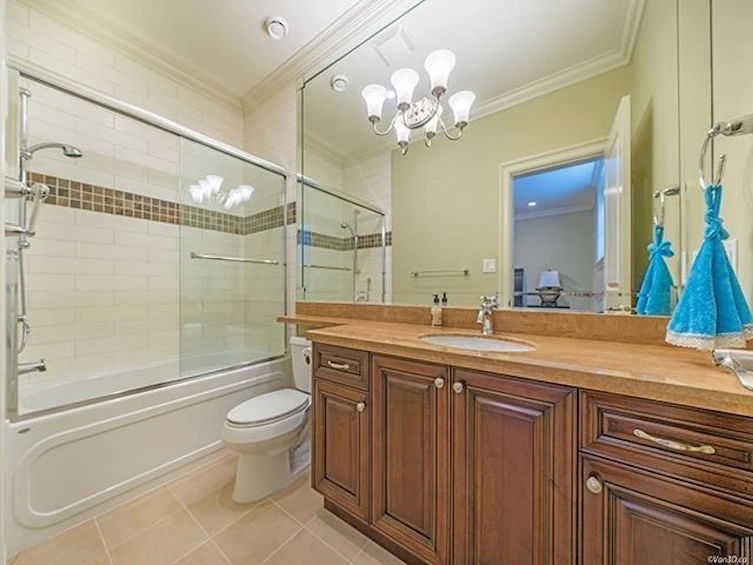 2135 W 37th Avenue, Vancouver, BC, V6M 1N9 - 28