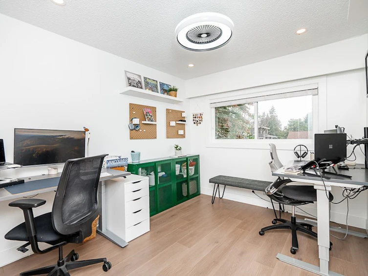 8670 11th Avenue, Burnaby, BC, V3N 2P8 - 16