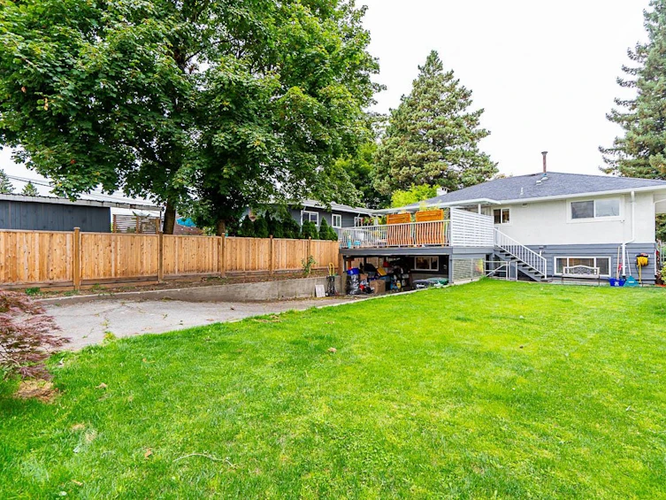 8670 11th Avenue, Burnaby, BC, V3N 2P8 - 27