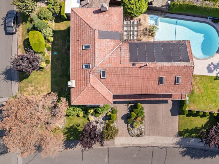 7600 Sunnybank Avenue, Richmond, BC, V6Y 1G5 - 2