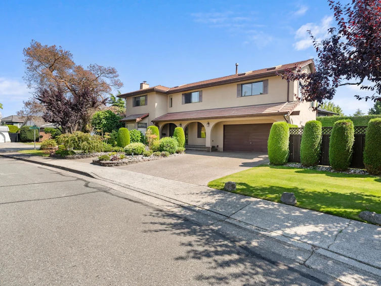 7600 Sunnybank Avenue, Richmond, BC, V6Y 1G5 - 3