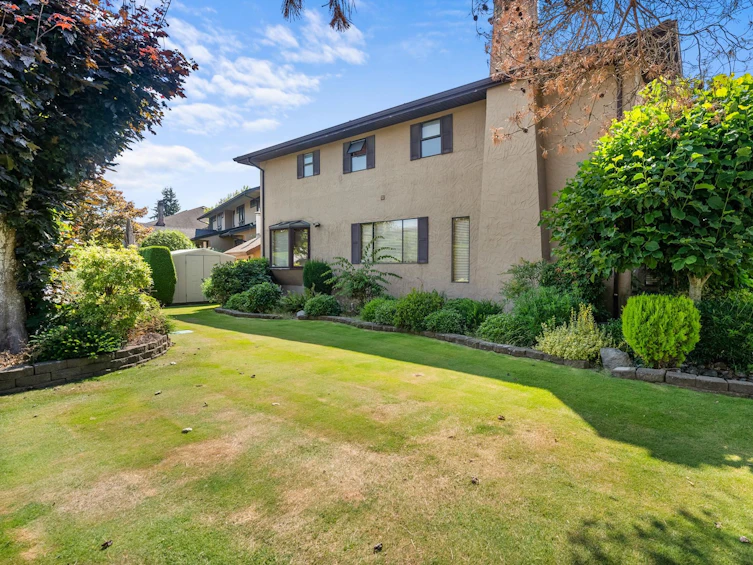 7600 Sunnybank Avenue, Richmond, BC, V6Y 1G5 - 8