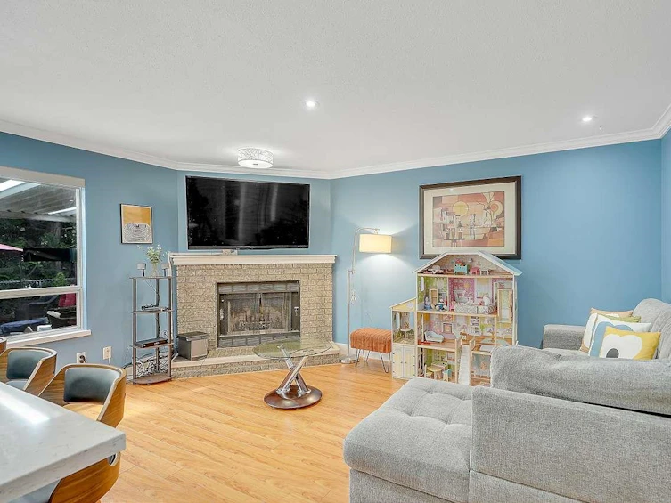 15468 91 Avenue, Surrey, BC, V3R 9C1 - 15